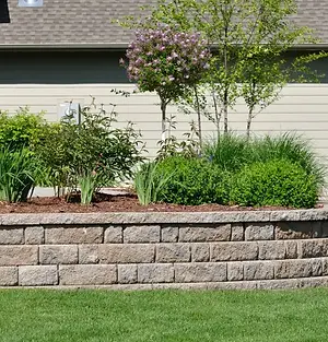 retaining-wall-14747819.webp