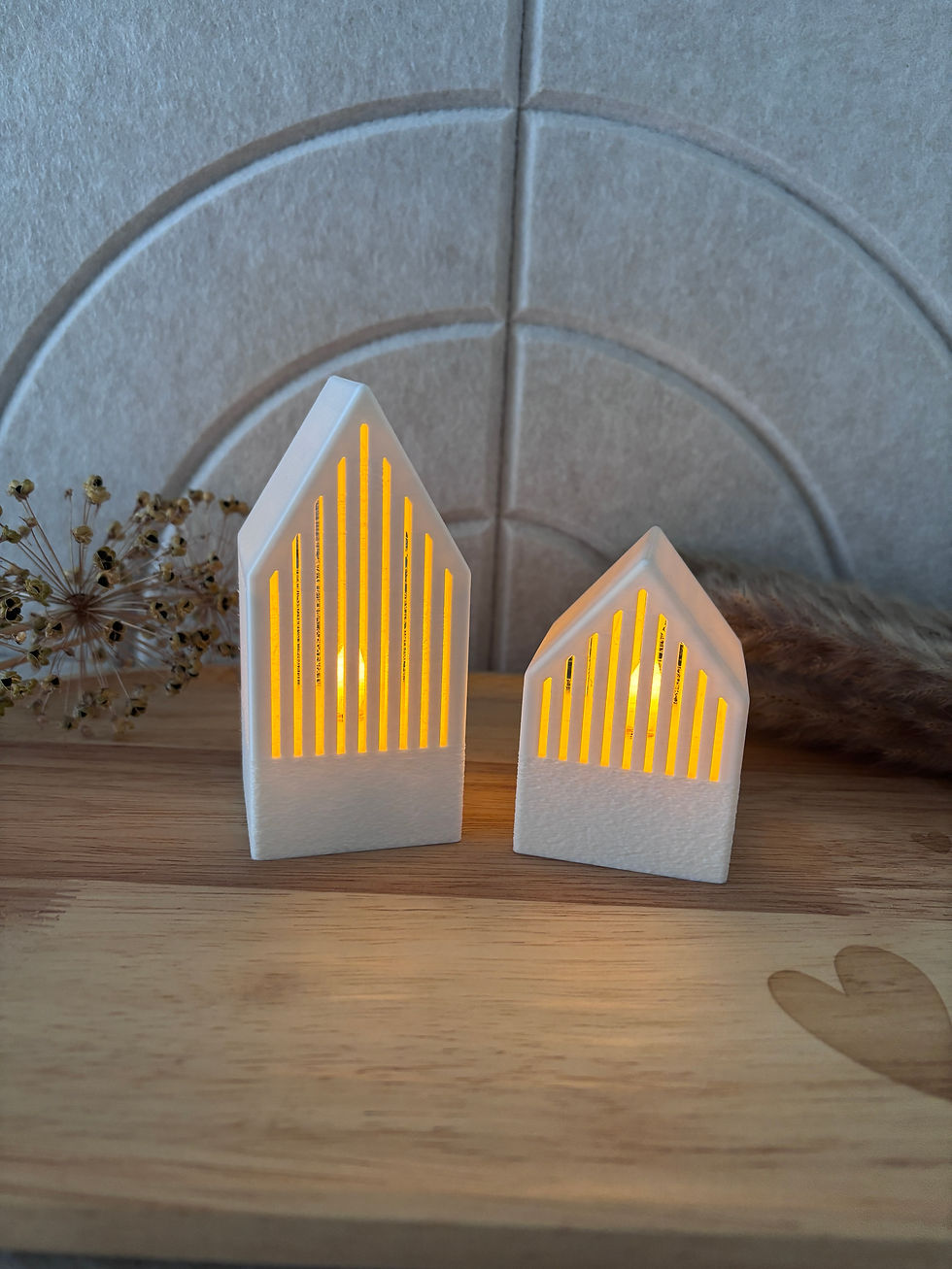 Miniaturbild: LED-Teelichthalter "Häuschen"