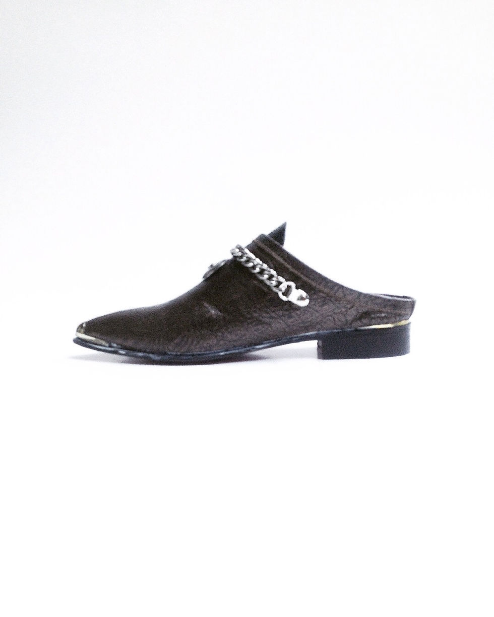 섬네일: Elsa Mules