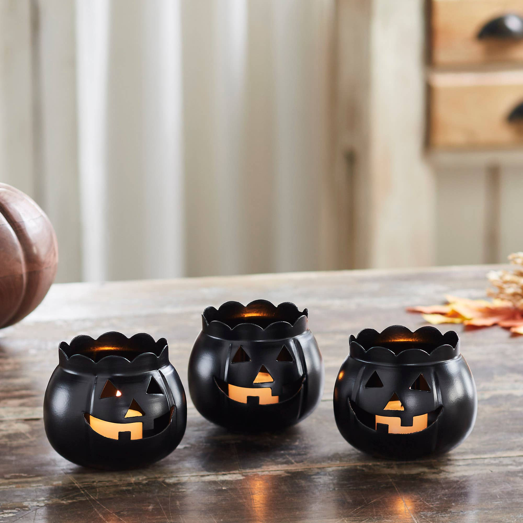 Black Jack-O'-Lantern Tea Light Candle Holder
