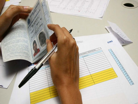 Rendimento médio do brasileiro atinge o menor nível da última década