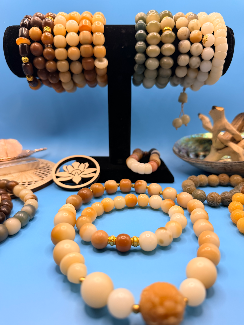 Thumbnail: Sandalwood Velvet Bodhi Bracelet