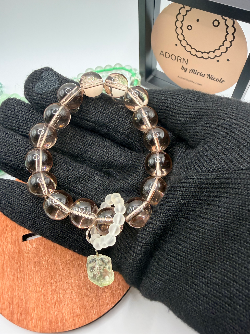 Thumbnail: Emerald Glow Flexible Charm Bracelet