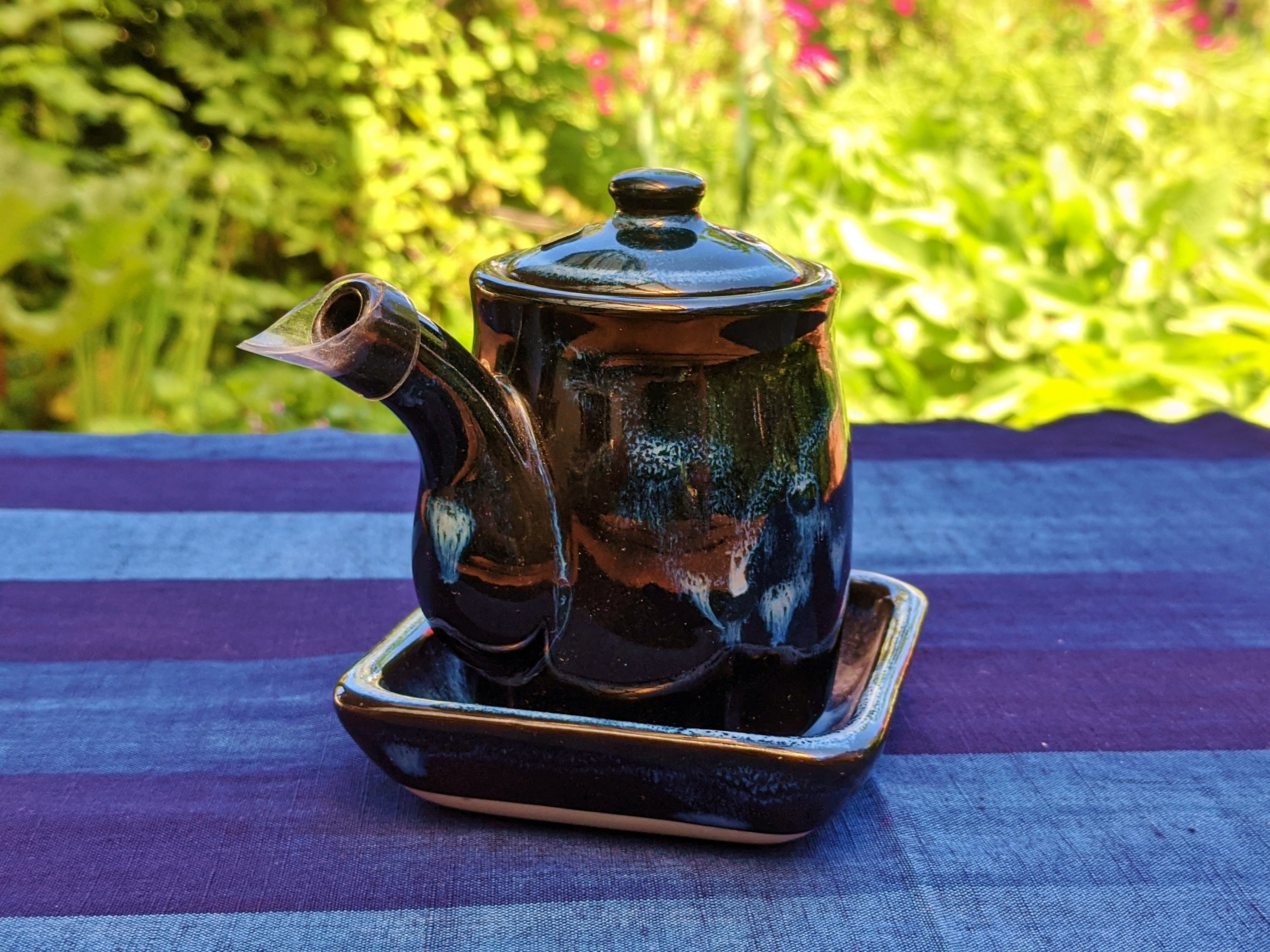 Aizu-Hongō Ceramics - soy sauce pourer and saucer