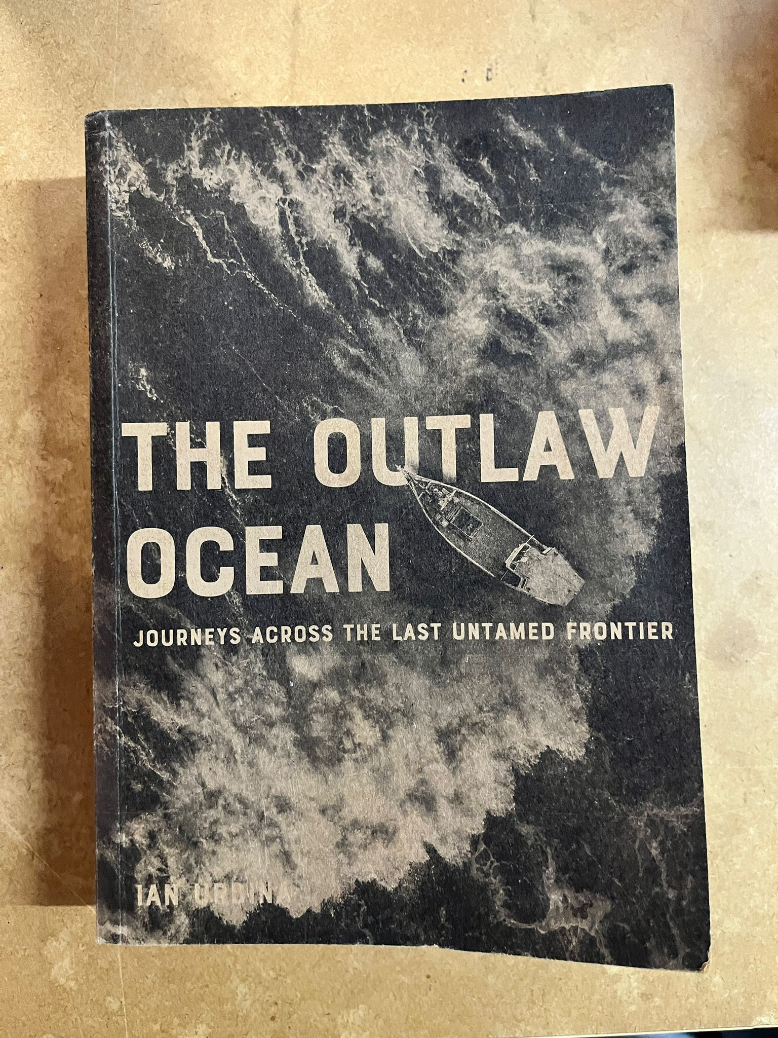 罪行海洋 （伊恩．爾比納（Ian Urbina））