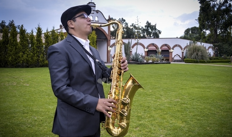Saxofonista para amenizar