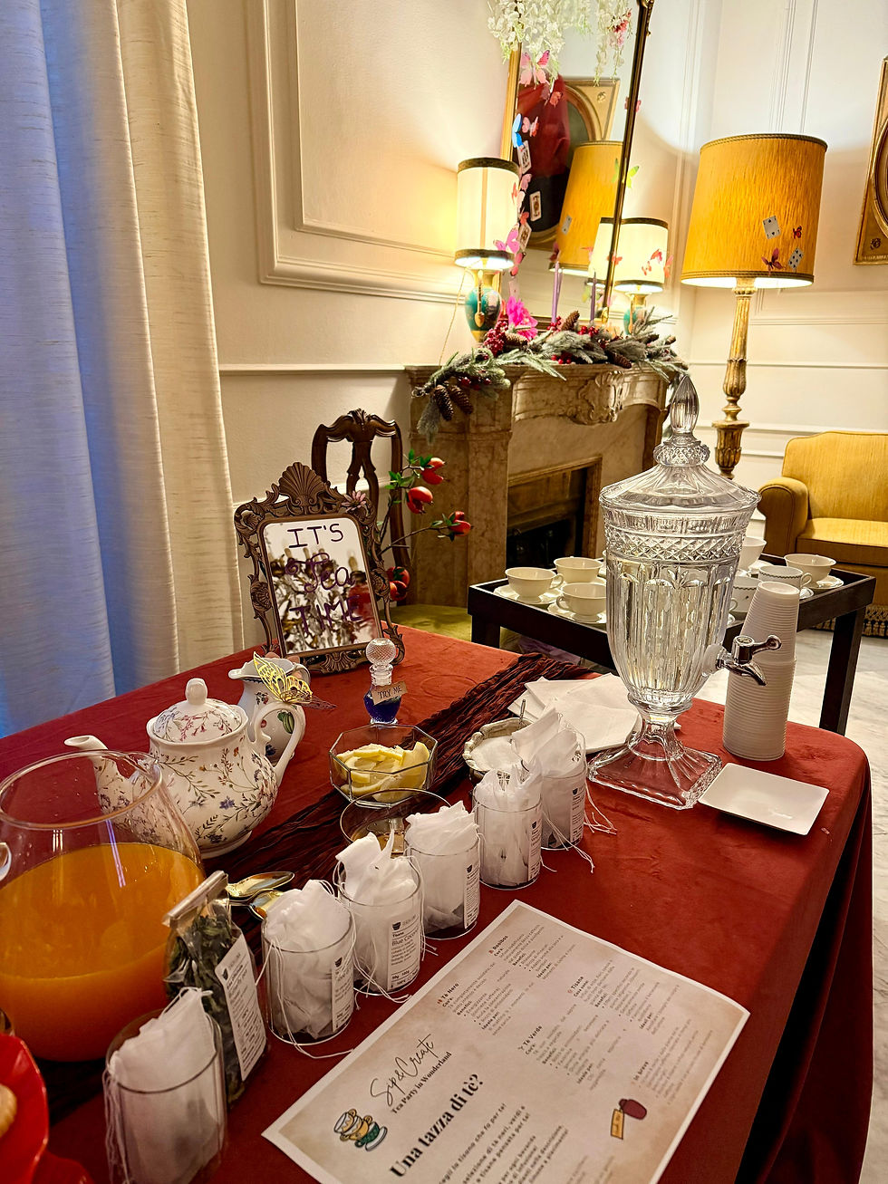 Miniatura: Tea Party in Wonderland domenica 19 aprile dalle ore 15.30 €25