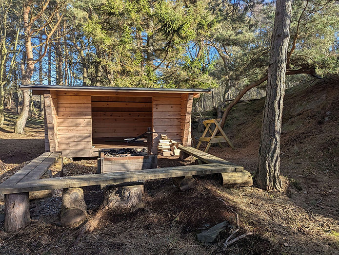 shelter dyrön.jpg
