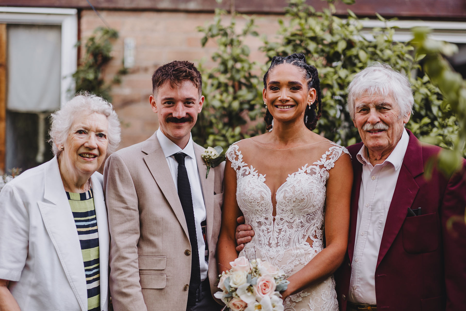family photo | summer wedding in Peterborough Cambridgeshire | Olivia Hill Photography