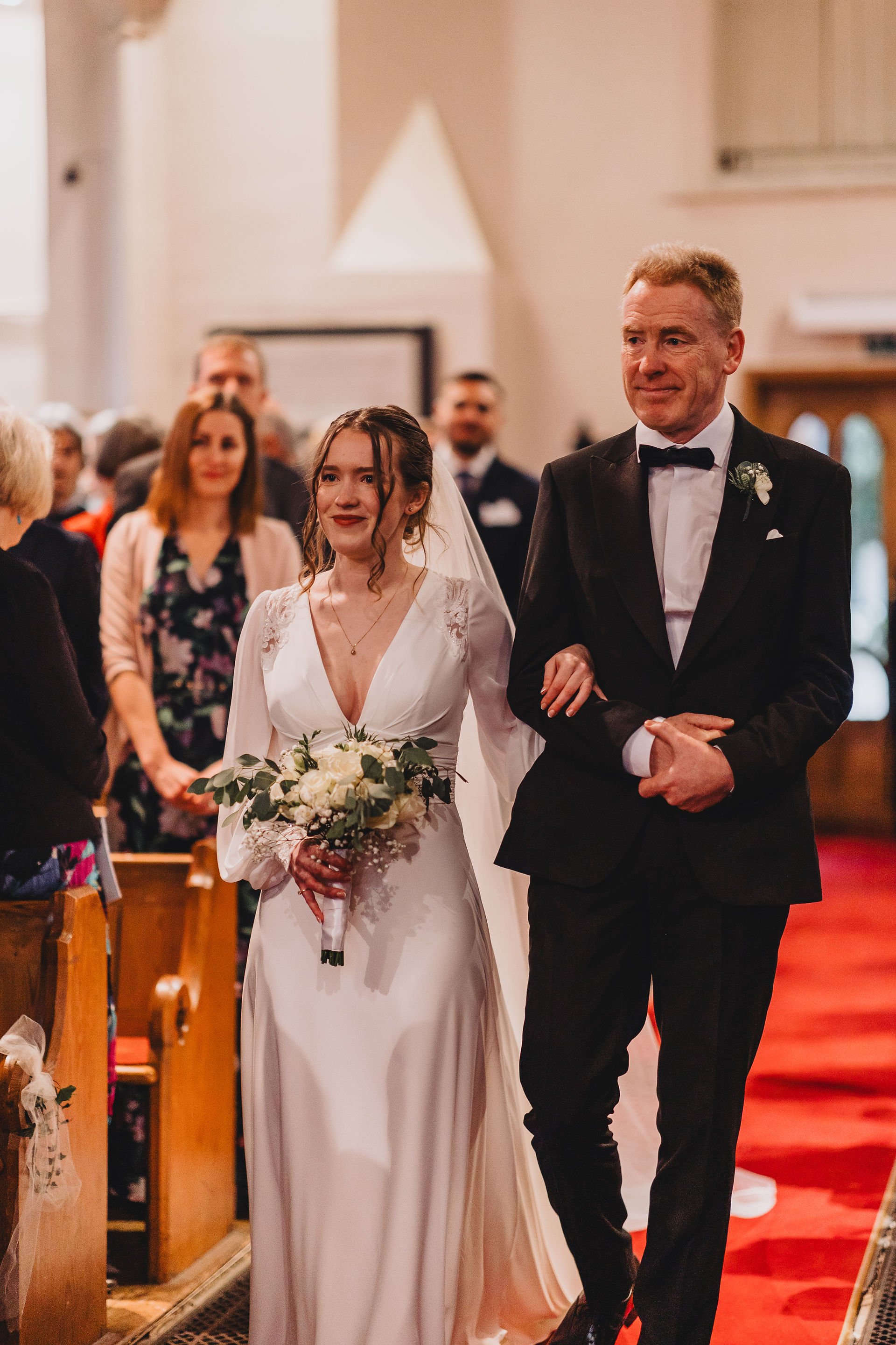 Wedding Ceremony | autumn winter wedding | Olivia Hill Photography