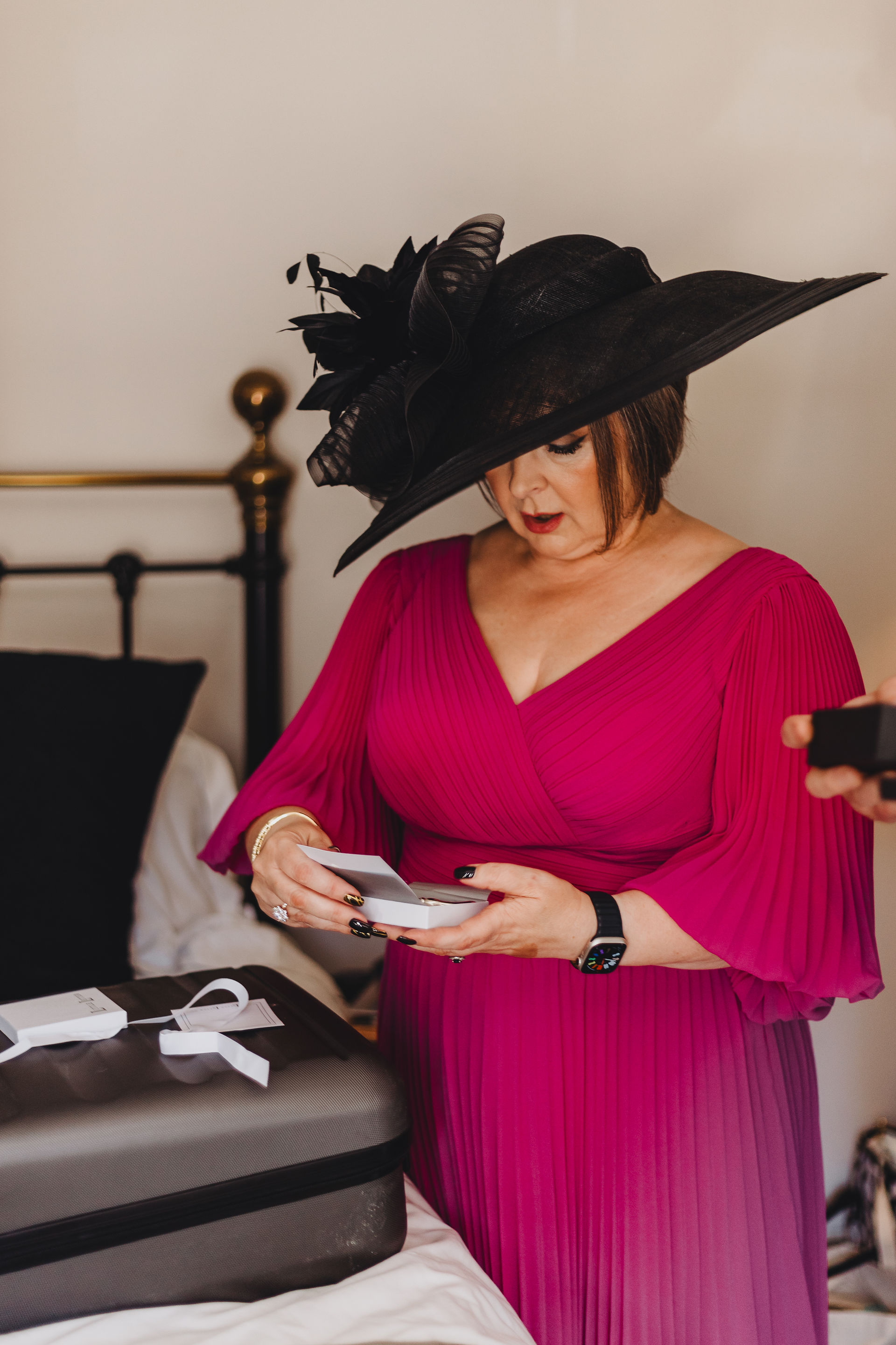 bridal prep | summer wedding in Peterborough Cambridgeshire | Olivia Hill Photography