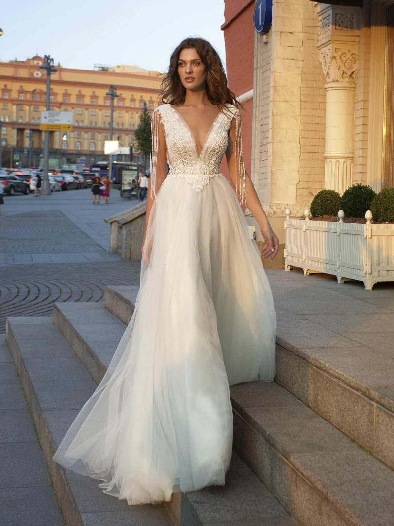 11943-2-wedding-dress-Papilio