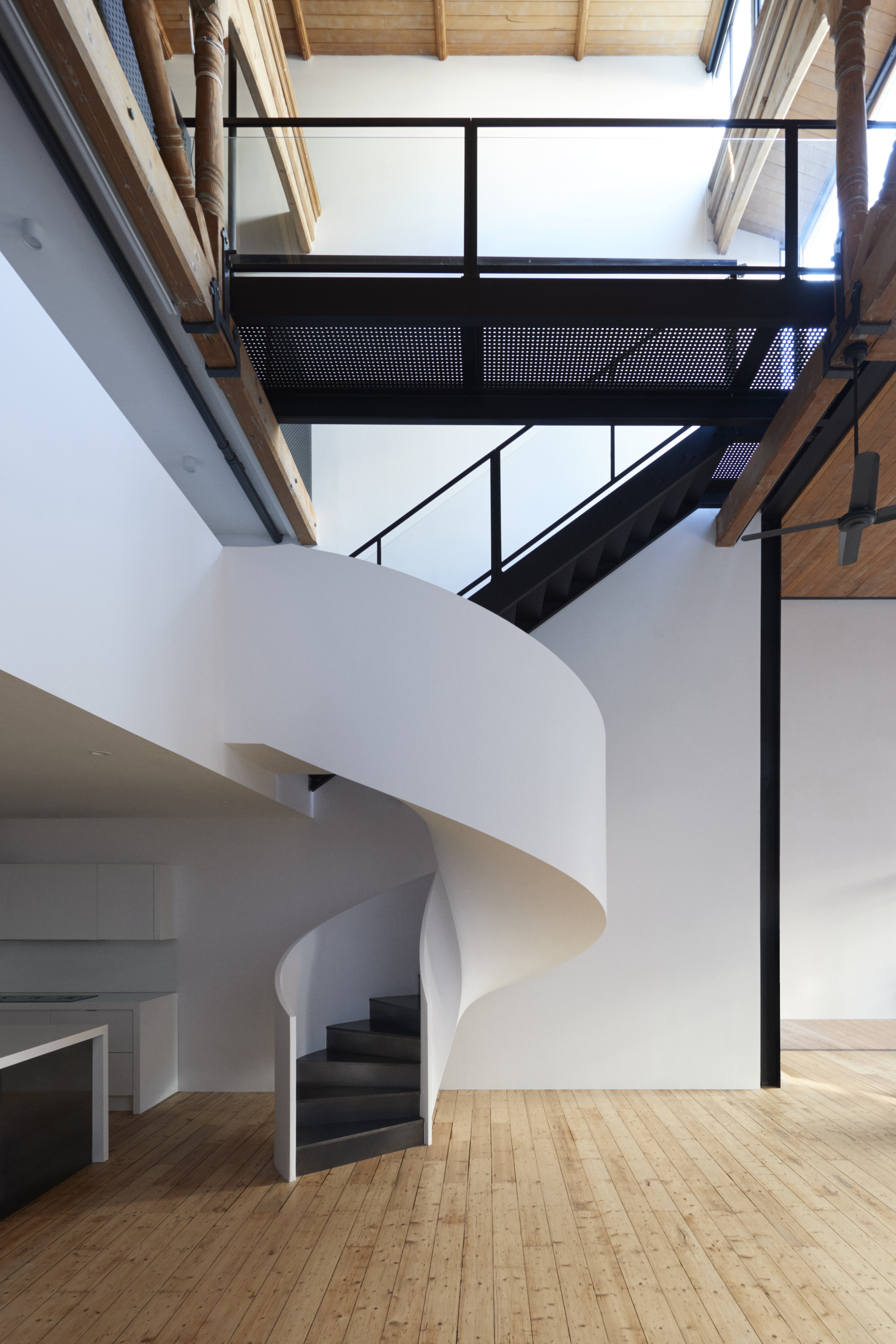 Henry Francis Design Skywalk Apt