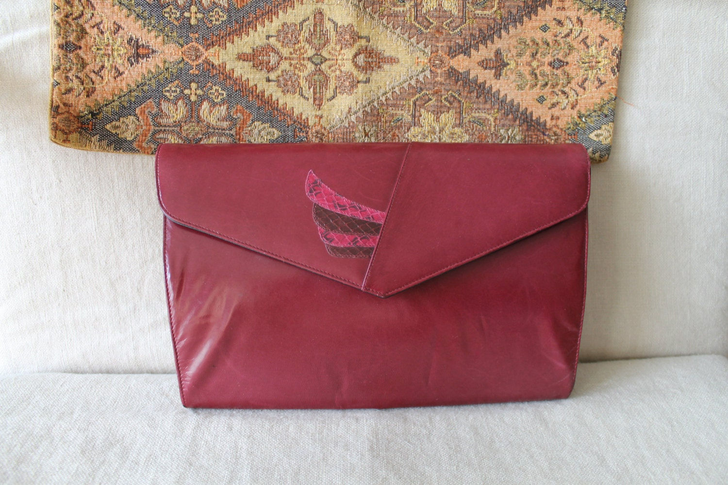 70s Ingledews envelope purse alligator detail, kid leather handbag, burgundy Lea