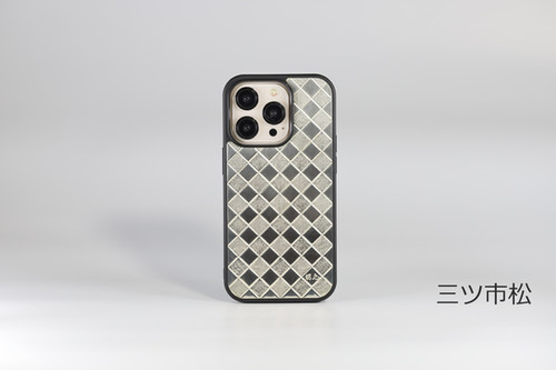重厚感と上品さを併せ持つ金属製iPhone ケース (14シリーズ)| 錺之
