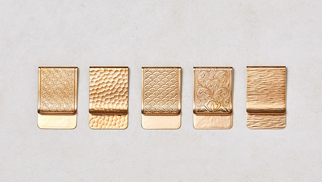 自分だけの色艶に育てるマネークリップ | 錺之-KAZARINO- (かざりの