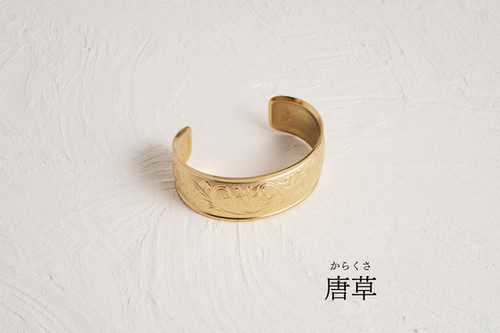 あ*ん様 M.U.L. 真鍮バングル あ*ん様 M.U.L. 真鍮バングル 竹俣勇壱（彫金） | 八百萬本舗