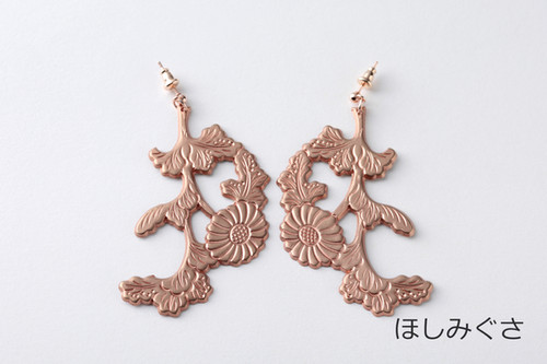 錺金具の伝統美を日常に纏うピアス | 京都生まれのアクセサリー | 錺之