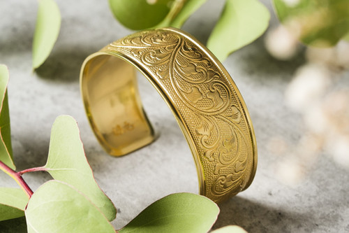 nagisa tokyo kintsugi bangleバングル 金継ぎ 真鍮 nagisa tokyo kintsugi bangleバングル 金継ぎ 真鍮