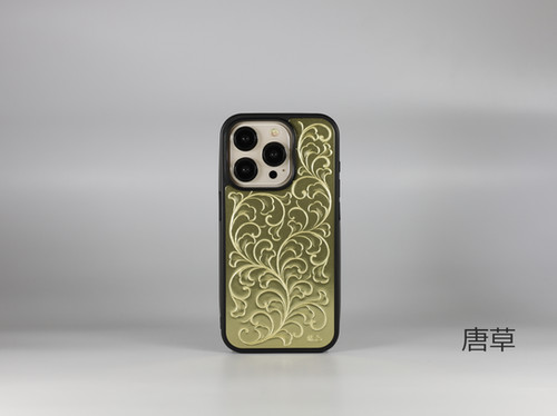 自分色に育つ金属製iPhone ケース (15 Pro/15 Pro Max) | 錺之