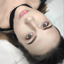 5c31549711694f89b831deda703e92-iga-fic-makeup-and-brows-inspiration-f5cfbf9399eb44dc8d38d8