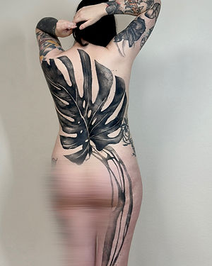 Sandy Black Abstract tattoo artist in Palma de Mallorca