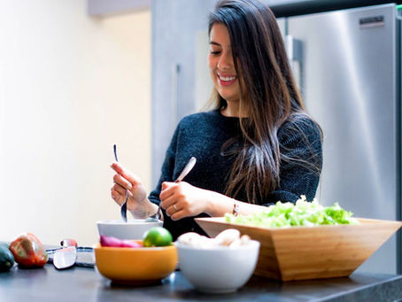 ASPECTOS IMPRESCINDIBLES DE UNA ALIMENTACIÓN SALUDABLE