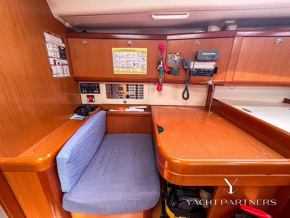 Thumbnail: Beneteau Oceanis 43 | 2009