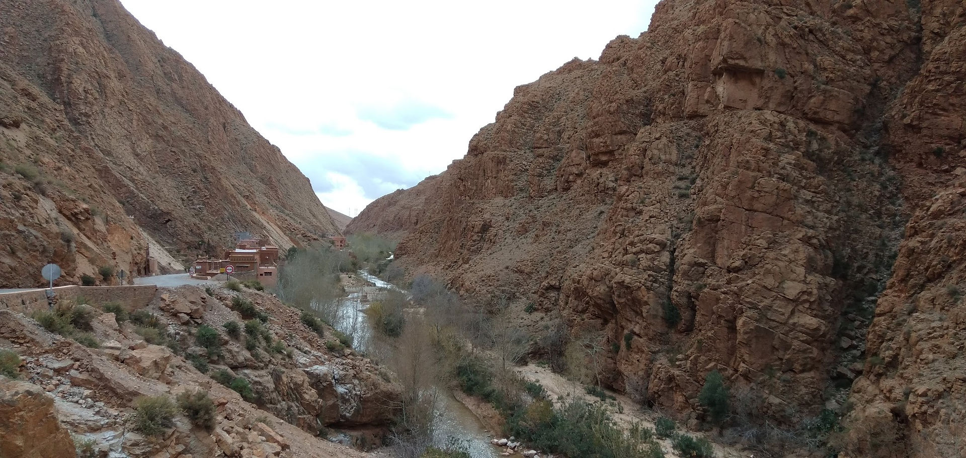 Hiking Dades Gorges - Morocco