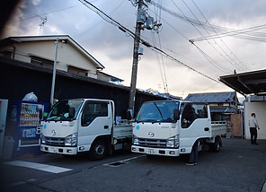 配送トラック1.JPG