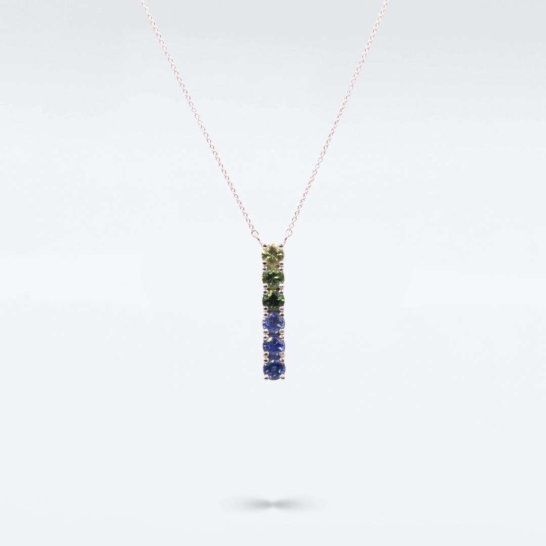 Collier mit Grünen und Blauen Saphiren