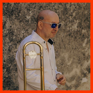 Robin Capuano - Parasol, Tongs et Maracas