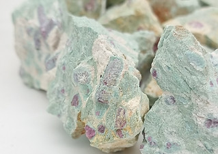 rubis sur fuschite 4 de 58 a 83 et 6 de 104 a 145.jpg