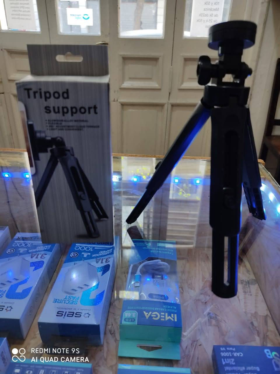 Miniatura: TRÍPODE PARA CELULAR GPS CAMARAS REGULABLE 26 CM