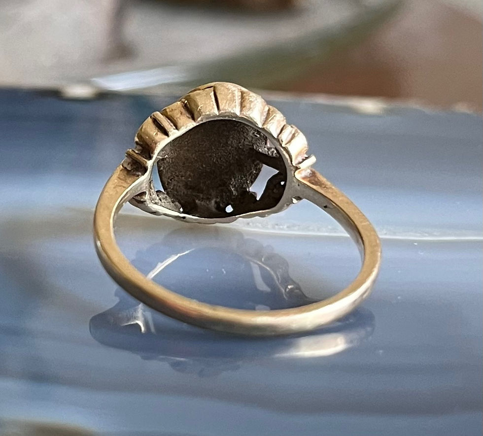 Thumbnail: Vintage 14K Yellow Gold Ladies Signet Ring