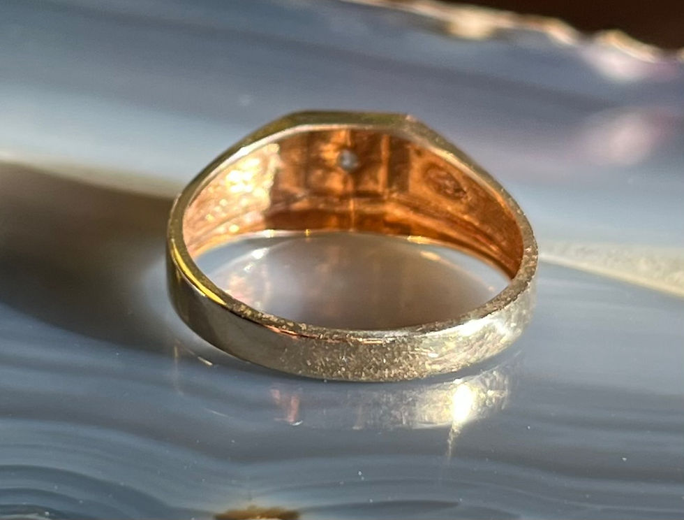 Thumbnail: Vintage 1970s 10K Yellow Gold Diamond Mens Ring