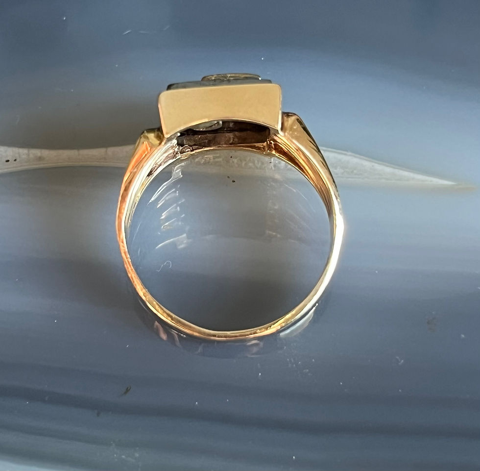 Thumbnail: Vintage Art Deco 10K Yellow Gold Hematite Diamond Initial C or G Signet Ring