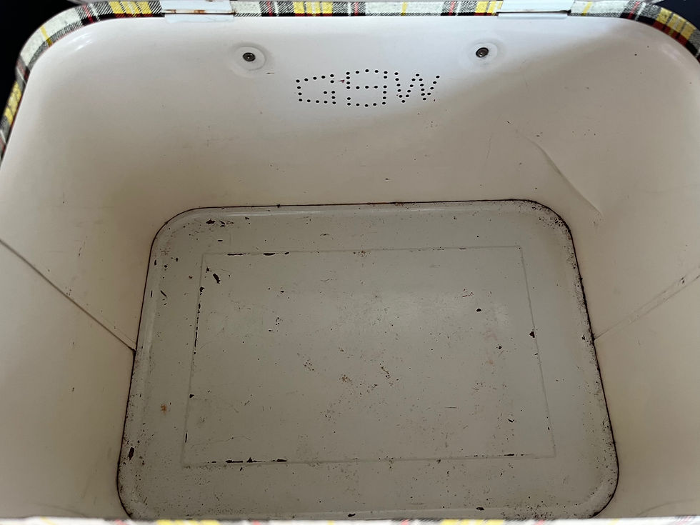 Thumbnail: Vintage Plaid Metal Picnic Basket GSW 1950s