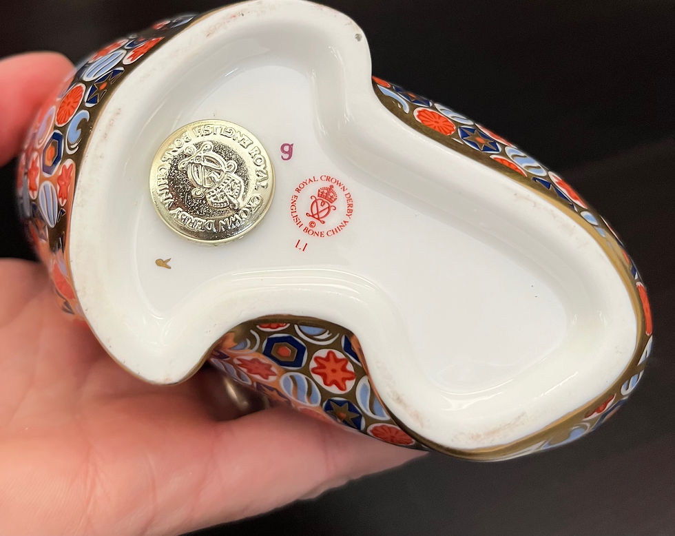 Thumbnail: Royal Crown Derby Walrus Paperweight Figurine