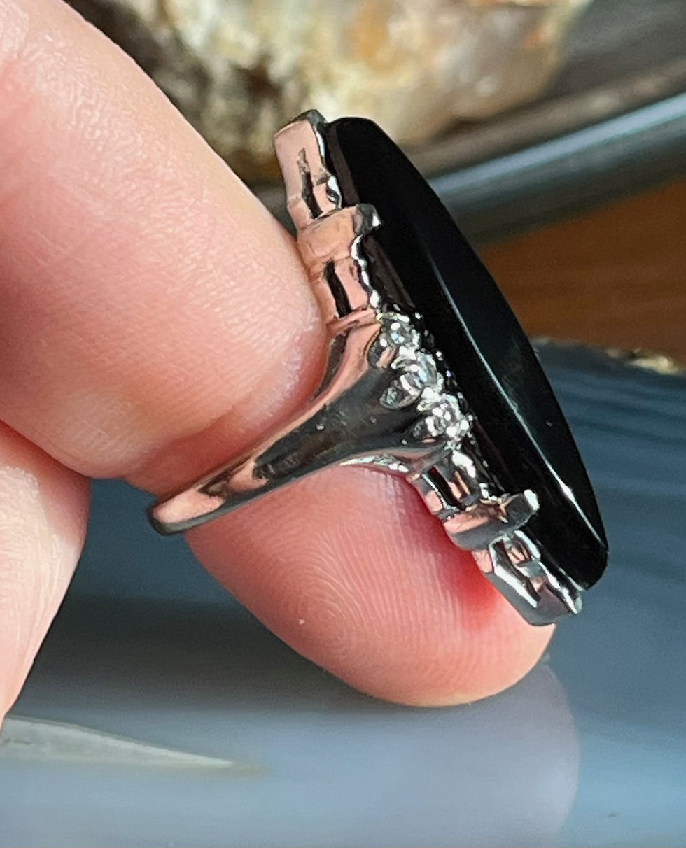 Thumbnail: Vintage 10K White Gold Black Onyx Navette Ring