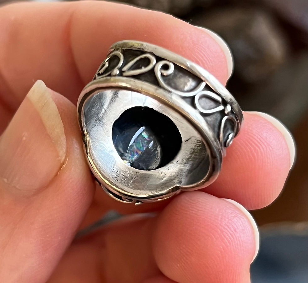 Thumbnail: Vintage Sterling Silver Boho Ring with Dark Blue Spinel Cabochon