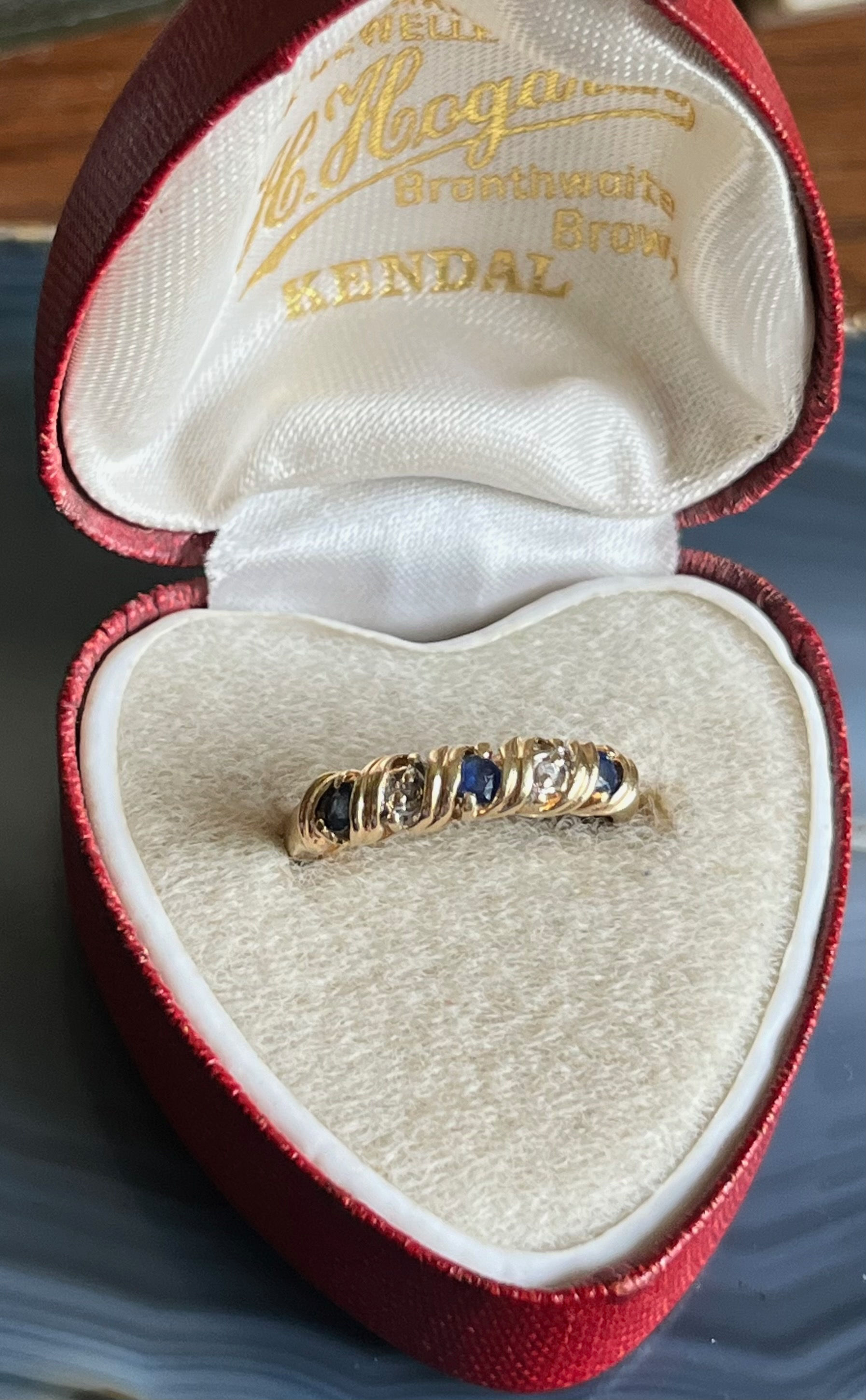 Vintage 10K Yellow Gold Stacking Band Ring Ribbon Twist Diamonds & Blue Spinels