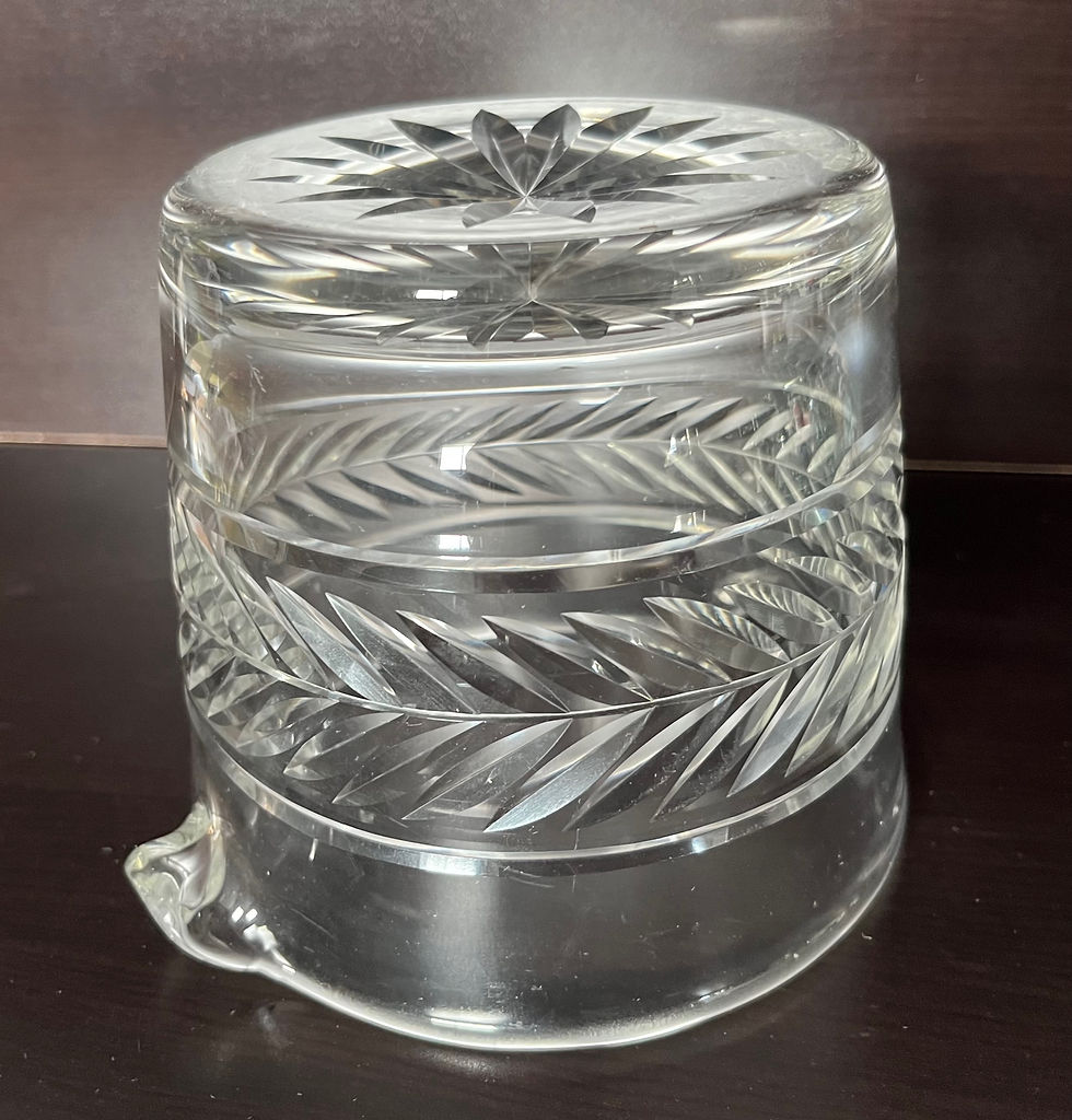 Thumbnail: Antique Georgian Cut Glass Wine Glass Rinser