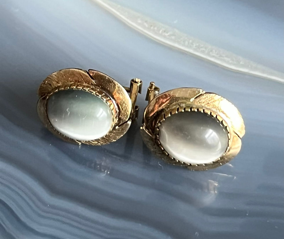 Thumbnail: Vintage 14K Gold Cat's Eye Chrysoberyl Omega Back Earrings