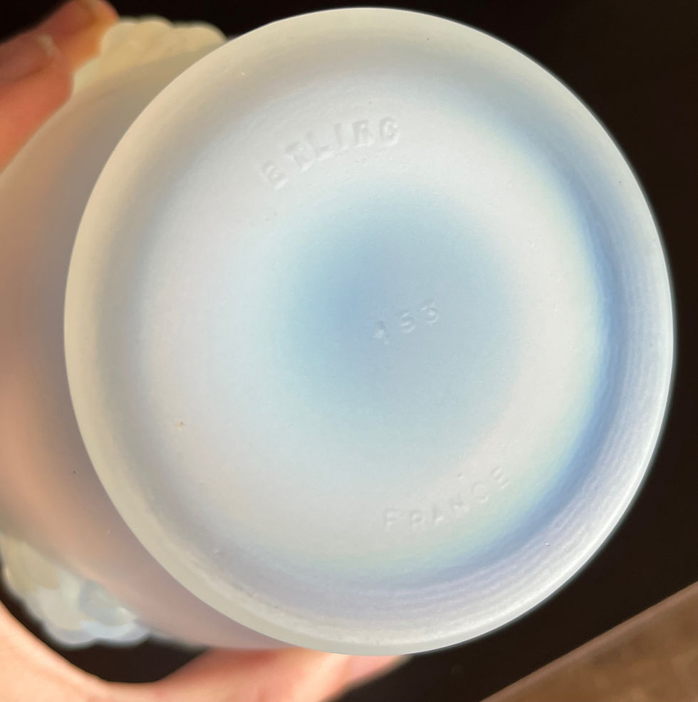 Thumbnail: 1930s Art Deco Etling France Opalescent Glass Vigne Vase