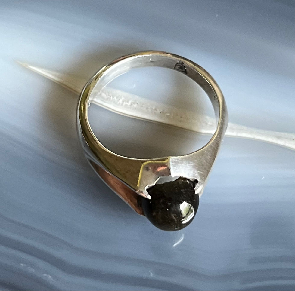 Thumbnail: Vintage Mexican Silver Black Grey Chrysoberyl Ring Mens or Ladies