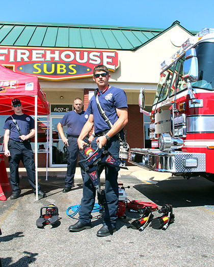 wUsing extrication tool2