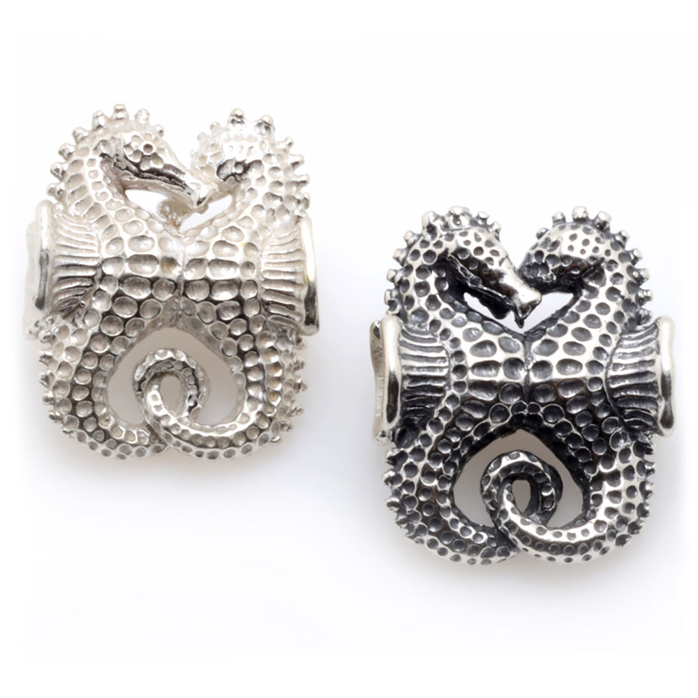 Silver Charm | Double Seahorse