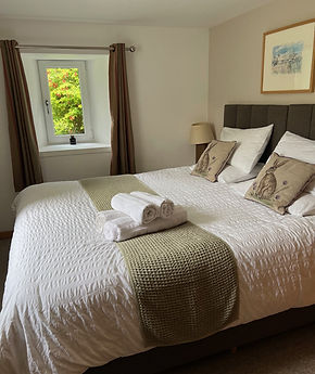 lodge master bed.jpg