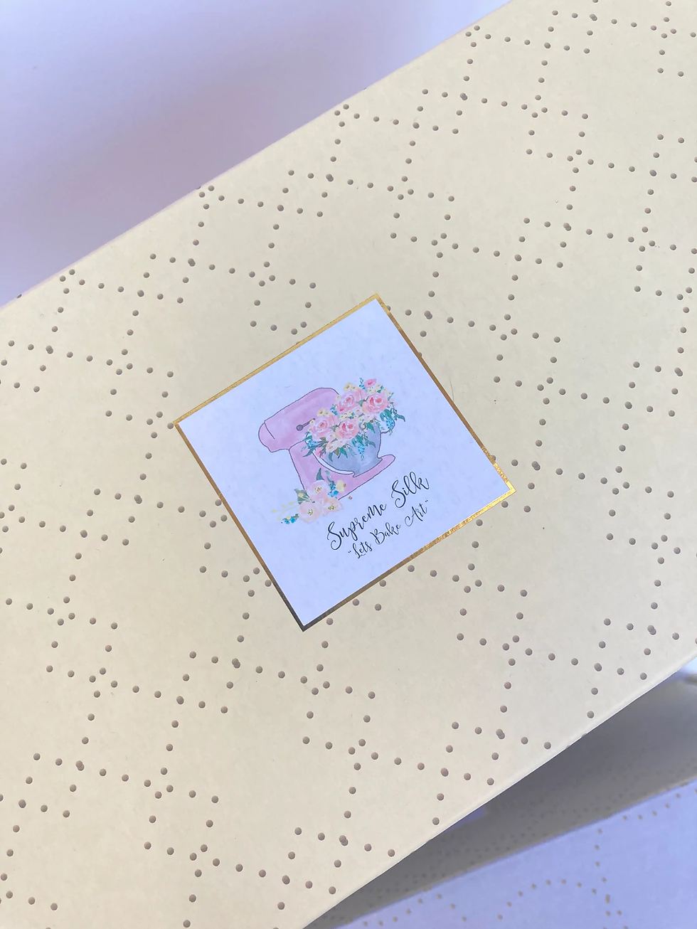 Thumbnail: Supreme Silk White Sugar Paste